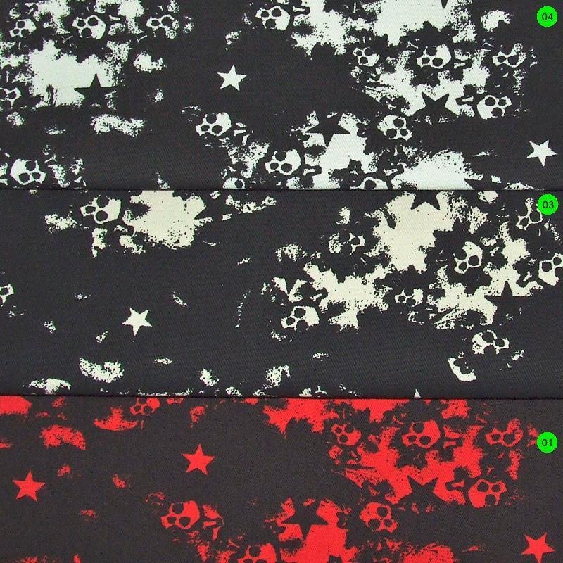 Gabardine bedruckt Totenkopf 04 ecru-schwarz