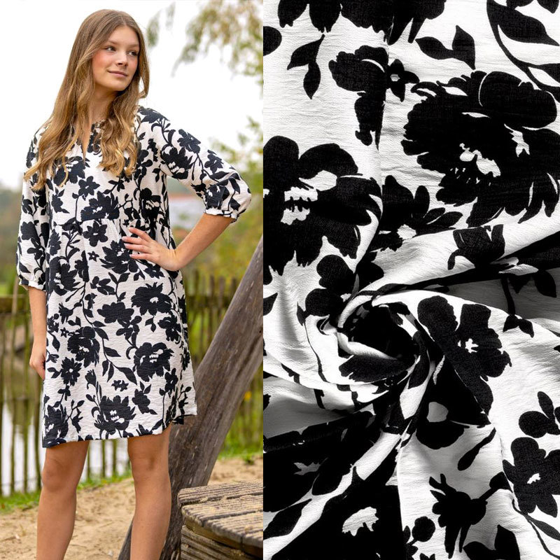 Modestoffe Viskose Crepe Blumen weiß-schwarz (Kleid) ÖkoText