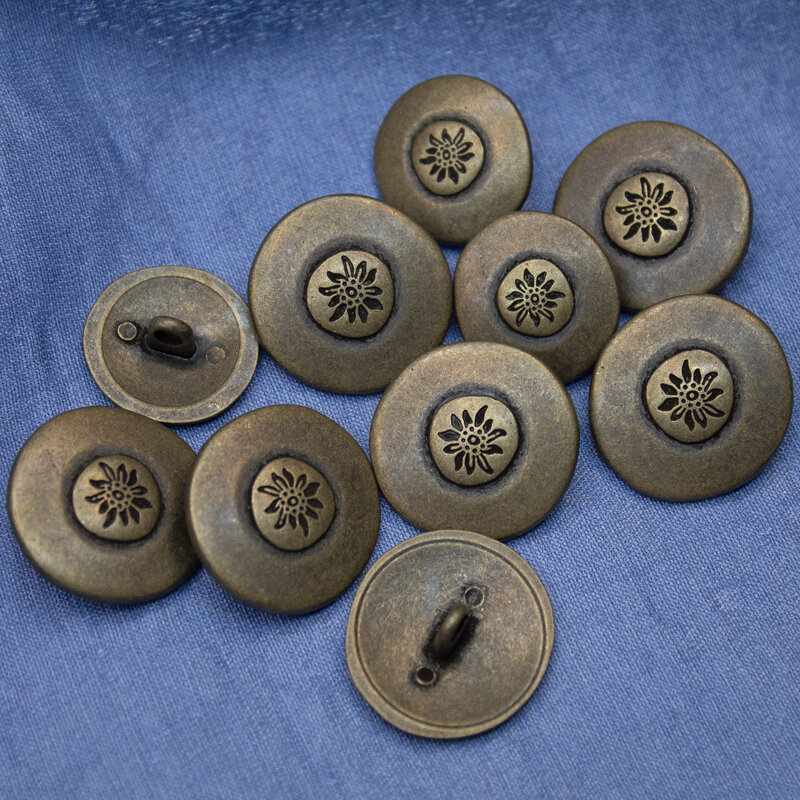 Trachtenknopf aus Metall mit Edelweiß - 17 bis 22mm