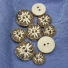 Runde Knopf mit Edelweiß, braun - 15 bis 22mm
