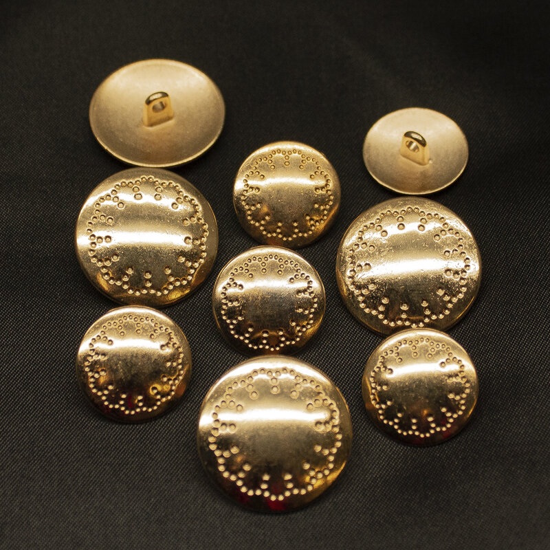 Metallknopf mit Muster, gold, 17 bis 22 mm
